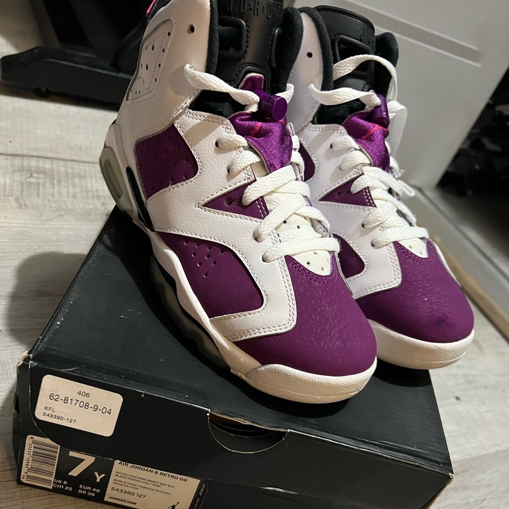 Jordan Retro 6